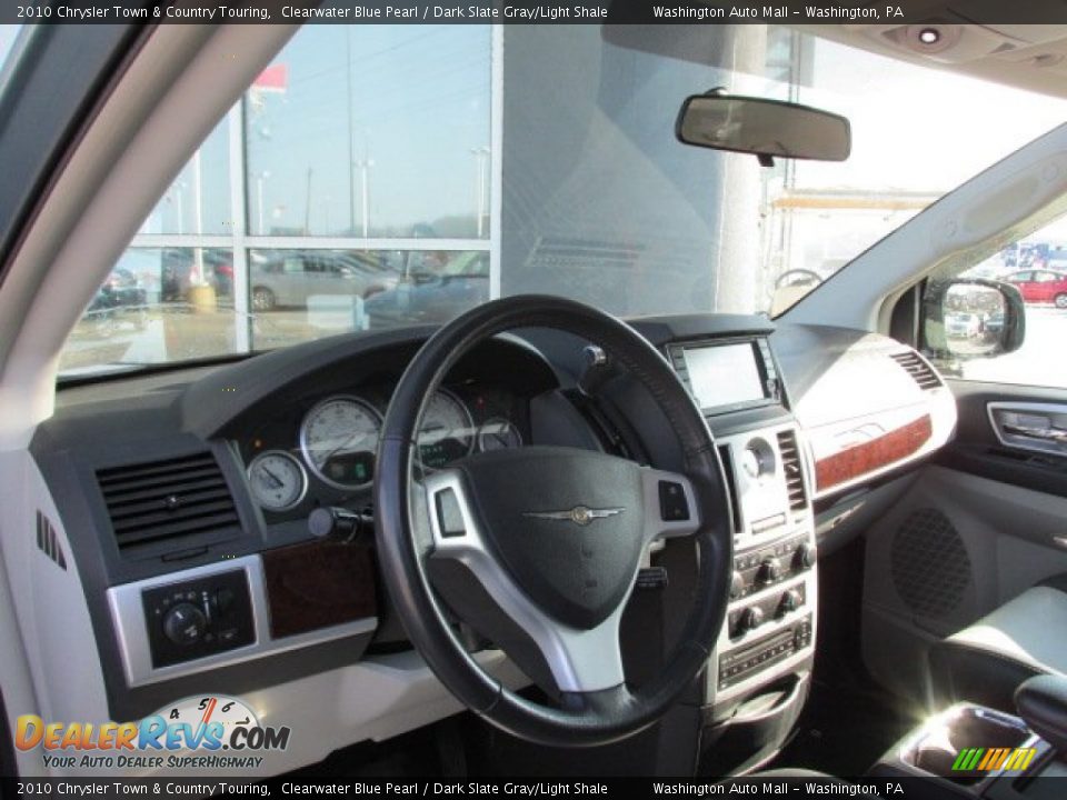 2010 Chrysler Town & Country Touring Clearwater Blue Pearl / Dark Slate Gray/Light Shale Photo #10