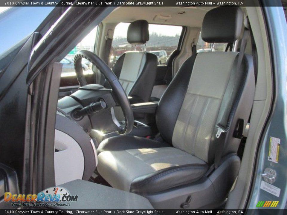 2010 Chrysler Town & Country Touring Clearwater Blue Pearl / Dark Slate Gray/Light Shale Photo #12