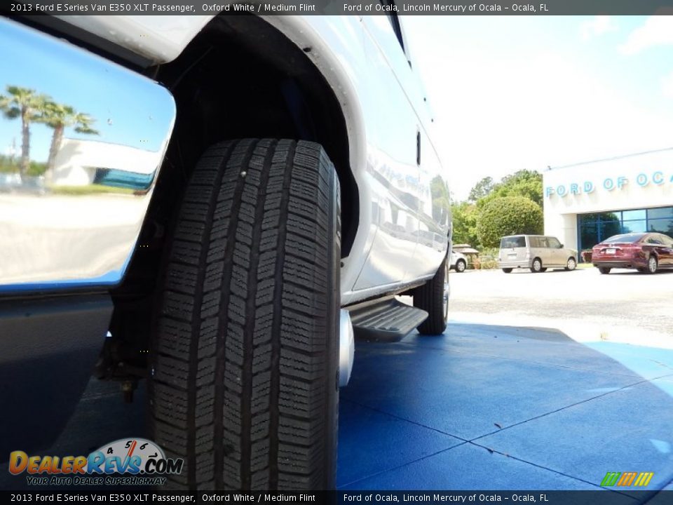 2013 Ford E Series Van E350 XLT Passenger Oxford White / Medium Flint Photo #11