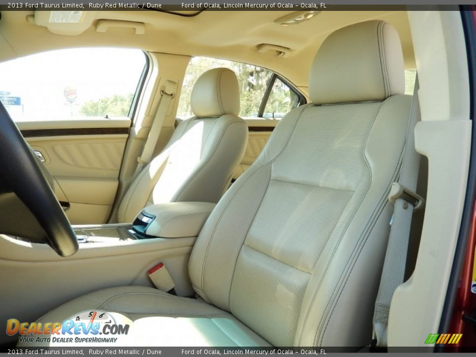 Front Seat of 2013 Ford Taurus Limited Photo #14
