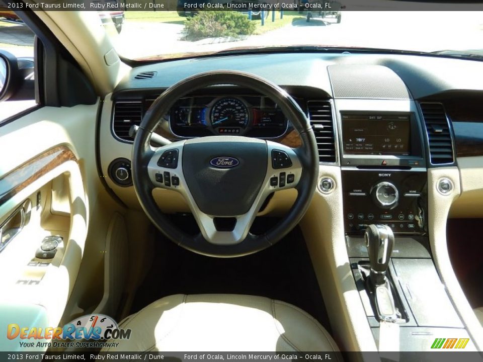 Dashboard of 2013 Ford Taurus Limited Photo #22