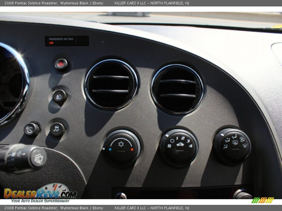 2008 Pontiac Solstice Roadster Mysterious Black / Ebony Photo #24