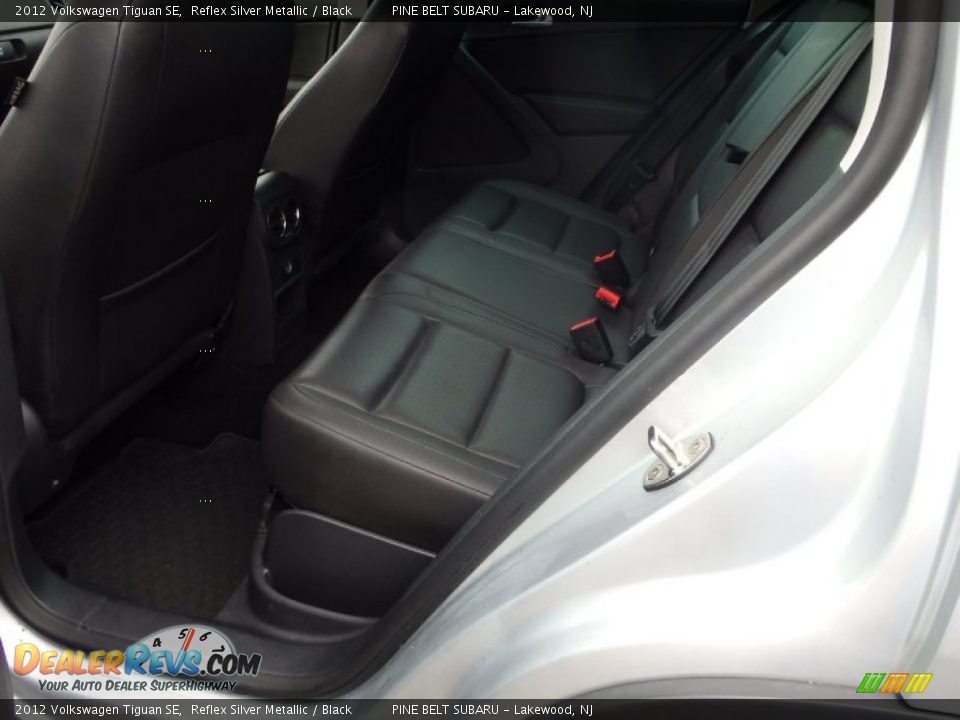 2012 Volkswagen Tiguan SE Reflex Silver Metallic / Black Photo #12