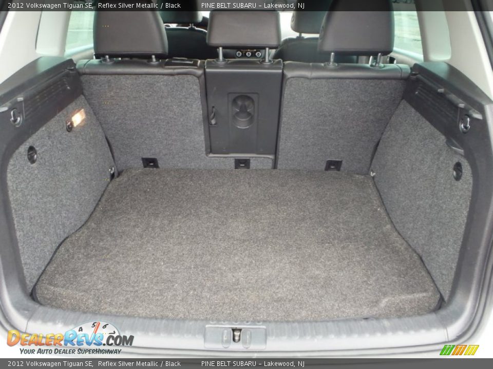 2012 Volkswagen Tiguan SE Reflex Silver Metallic / Black Photo #25