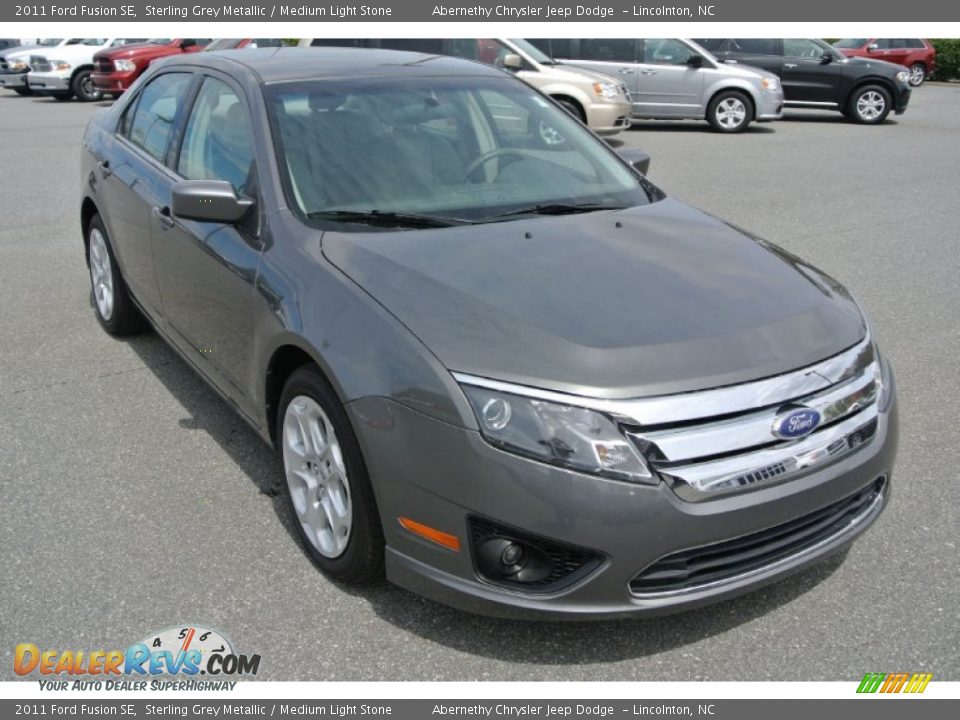 2011 Ford Fusion SE Sterling Grey Metallic / Medium Light Stone Photo #2