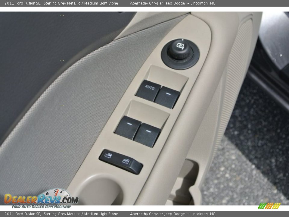 2011 Ford Fusion SE Sterling Grey Metallic / Medium Light Stone Photo #11
