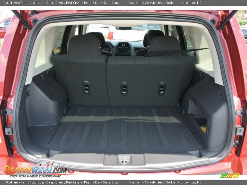 2014 Jeep Patriot Latitude Deep Cherry Red Crystal Pearl / Dark Slate Gray Photo #16