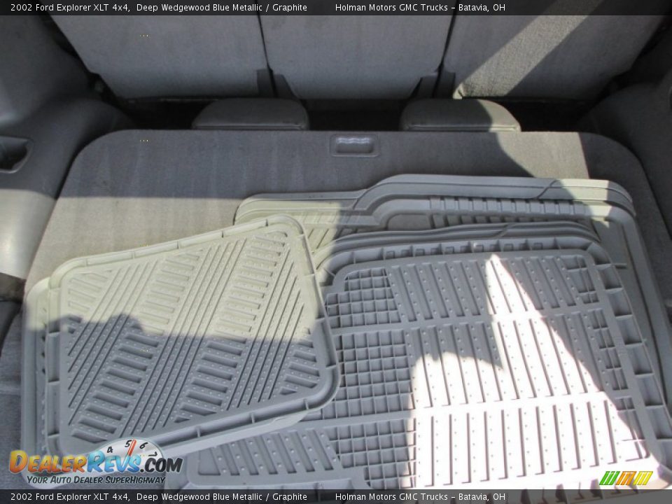 2002 Ford Explorer XLT 4x4 Deep Wedgewood Blue Metallic / Graphite Photo #28