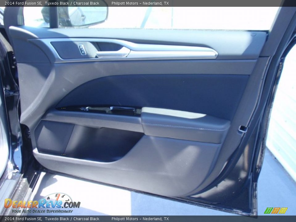 2014 Ford Fusion SE Tuxedo Black / Charcoal Black Photo #17
