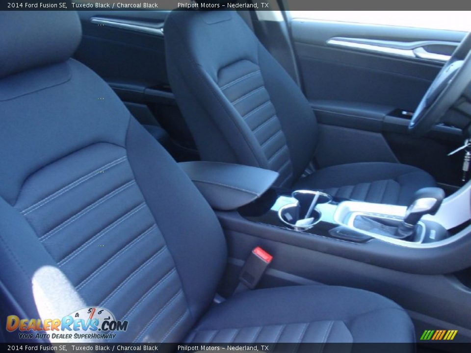 2014 Ford Fusion SE Tuxedo Black / Charcoal Black Photo #19
