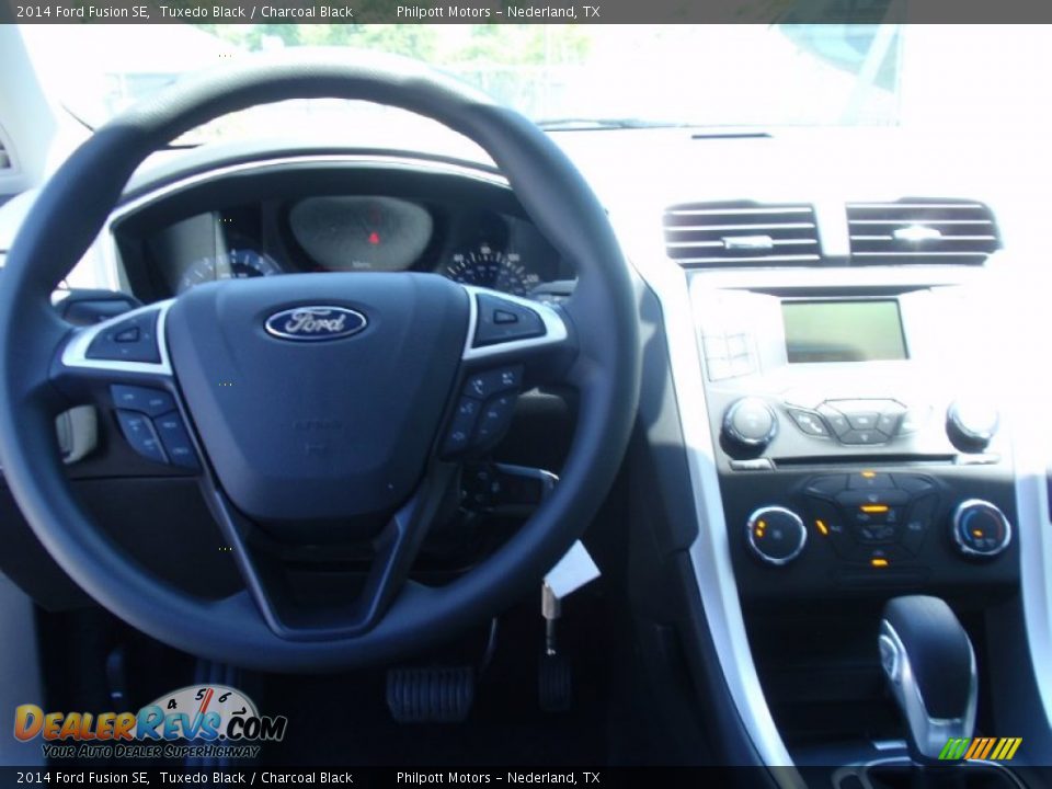 2014 Ford Fusion SE Tuxedo Black / Charcoal Black Photo #28