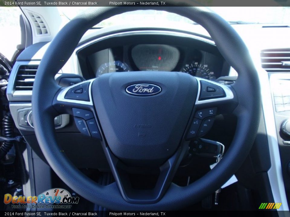 2014 Ford Fusion SE Tuxedo Black / Charcoal Black Photo #30