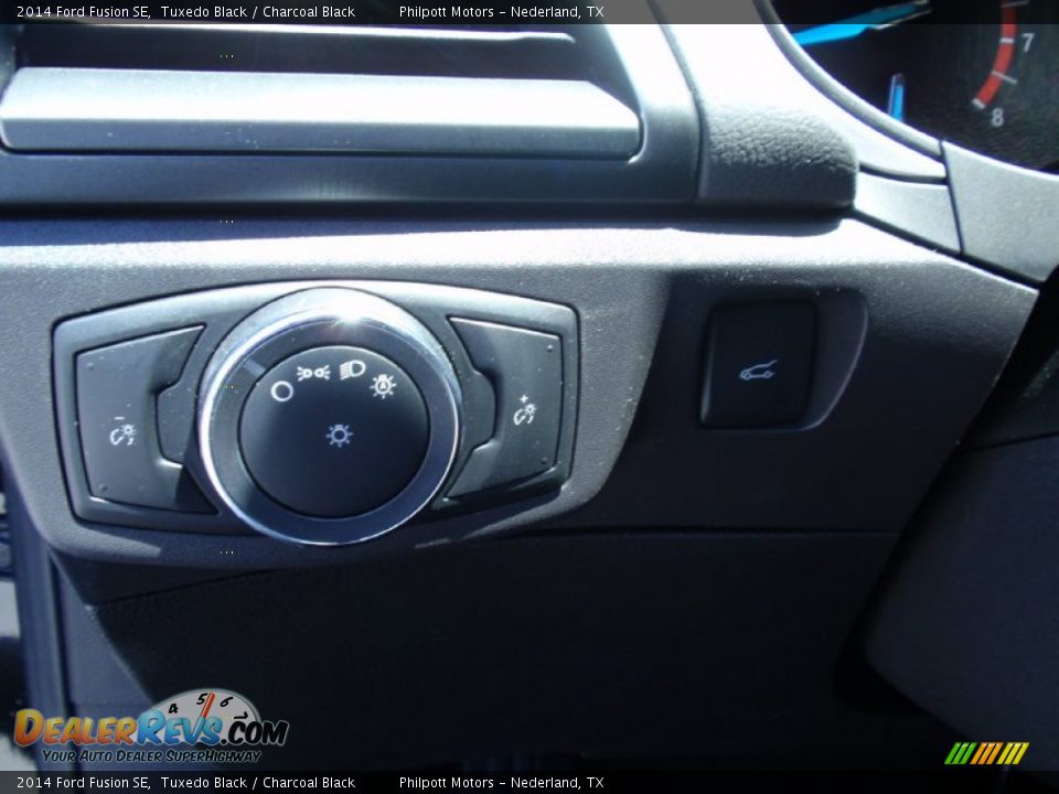 2014 Ford Fusion SE Tuxedo Black / Charcoal Black Photo #32