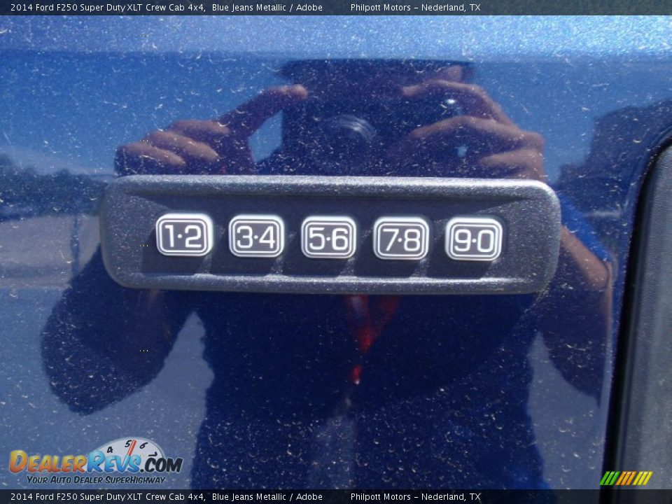 2014 Ford F250 Super Duty XLT Crew Cab 4x4 Blue Jeans Metallic / Adobe Photo #16
