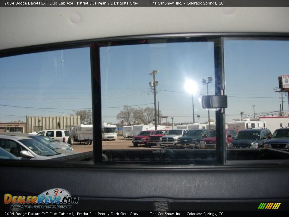 2004 Dodge Dakota SXT Club Cab 4x4 Patriot Blue Pearl / Dark Slate Gray Photo #21