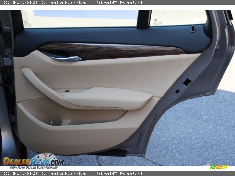 2014 BMW X1 xDrive28i Cashmere Silver Metallic / Beige Photo #22