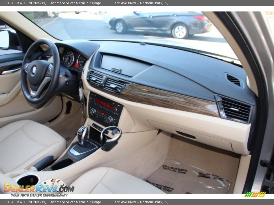 2014 BMW X1 xDrive28i Cashmere Silver Metallic / Beige Photo #25