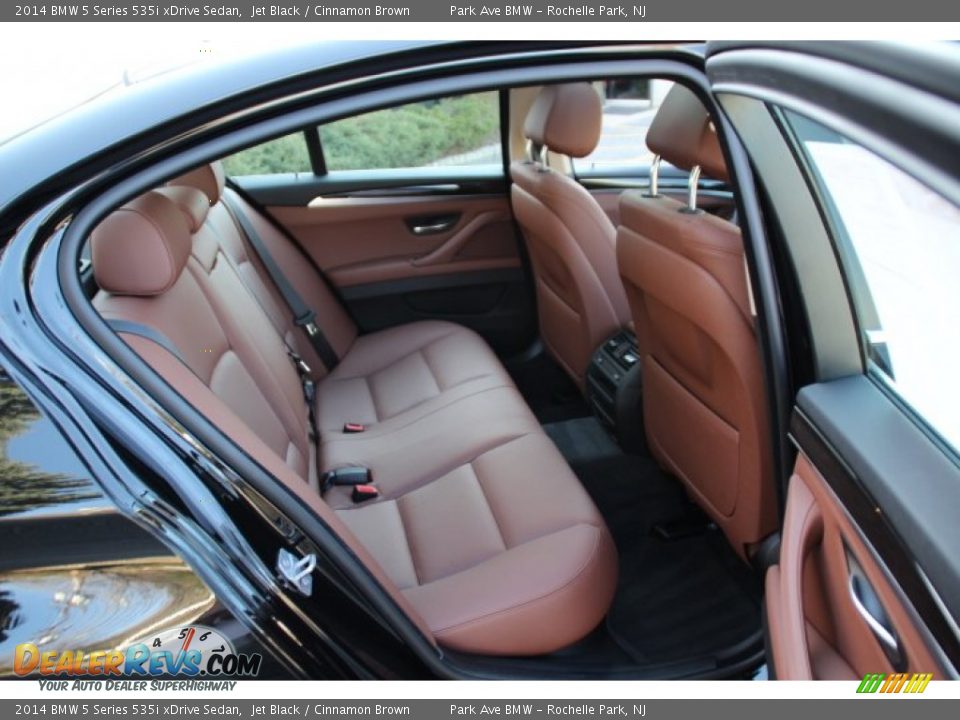 Rear Seat of 2014 BMW 5 Series 535i xDrive Sedan Photo #22