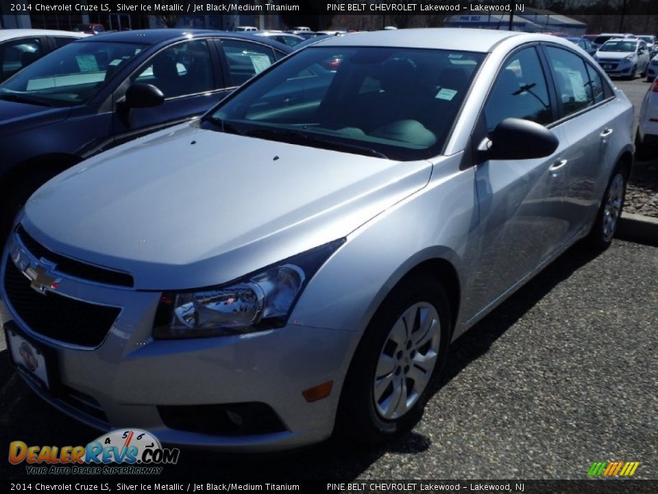 2014 Chevrolet Cruze LS Silver Ice Metallic / Jet Black/Medium Titanium Photo #1