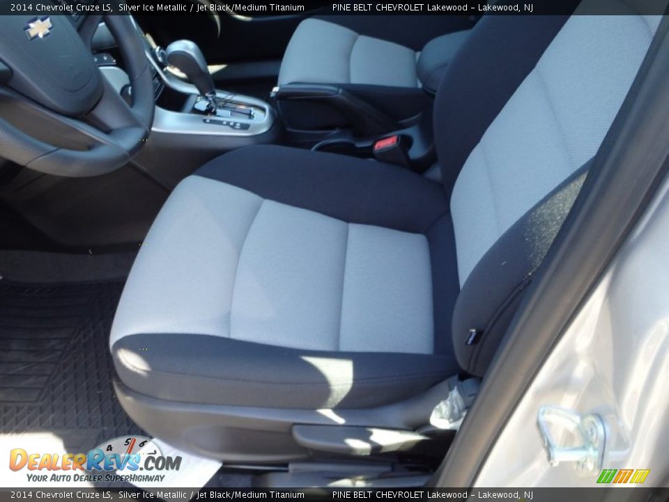 2014 Chevrolet Cruze LS Silver Ice Metallic / Jet Black/Medium Titanium Photo #3