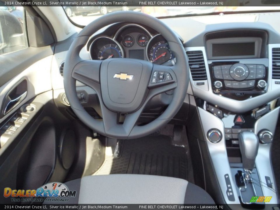 2014 Chevrolet Cruze LS Silver Ice Metallic / Jet Black/Medium Titanium Photo #6