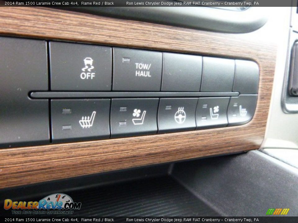 2014 Ram 1500 Laramie Crew Cab 4x4 Flame Red / Black Photo #18