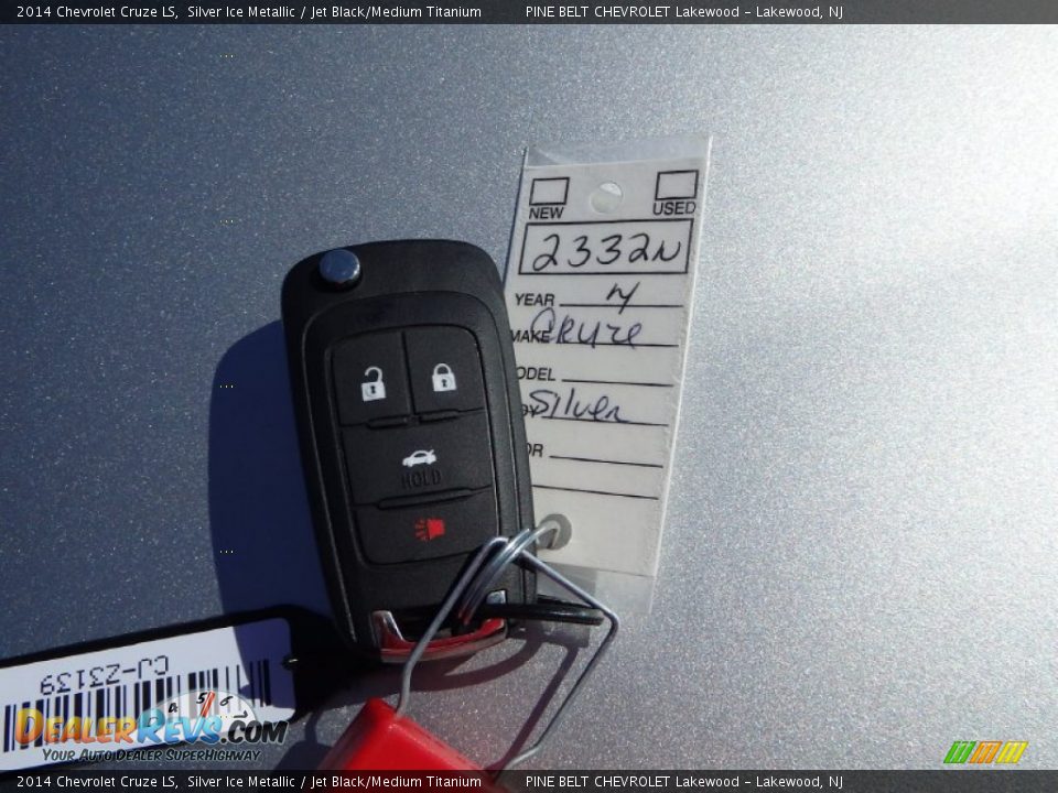 2014 Chevrolet Cruze LS Silver Ice Metallic / Jet Black/Medium Titanium Photo #10