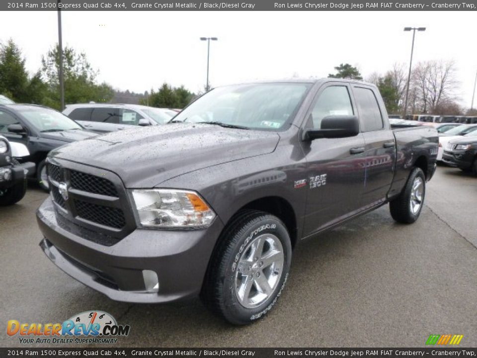 Front 3/4 View of 2014 Ram 1500 Express Quad Cab 4x4 Photo #2