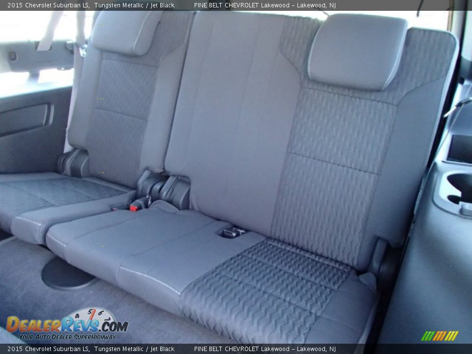 2015 Chevrolet Suburban LS Tungsten Metallic / Jet Black Photo #5