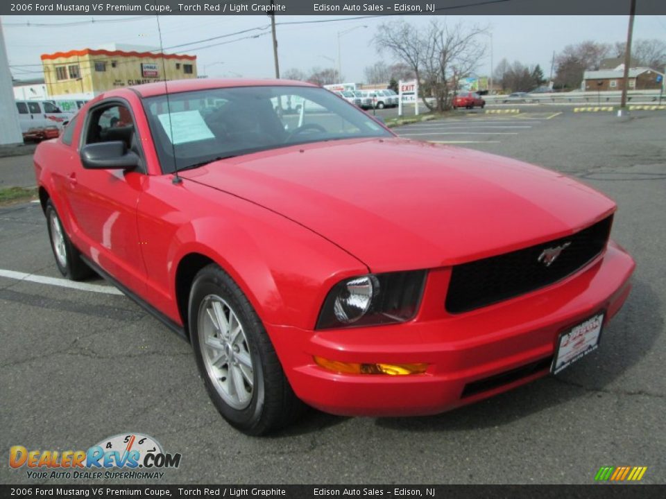 2006 Ford Mustang V6 Premium Coupe Torch Red / Light Graphite Photo #10