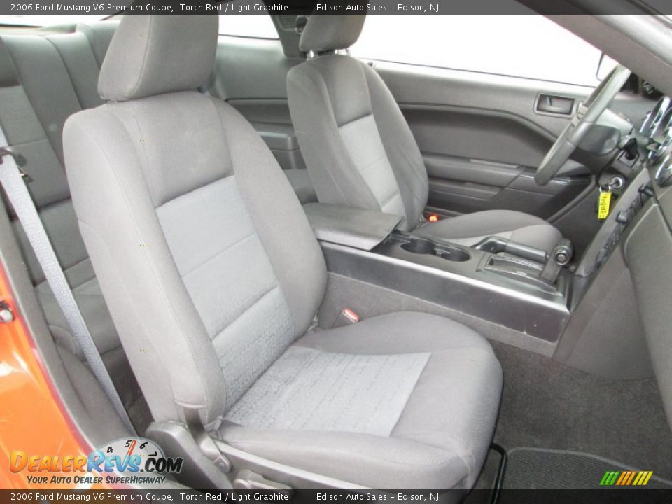 2006 Ford Mustang V6 Premium Coupe Torch Red / Light Graphite Photo #13