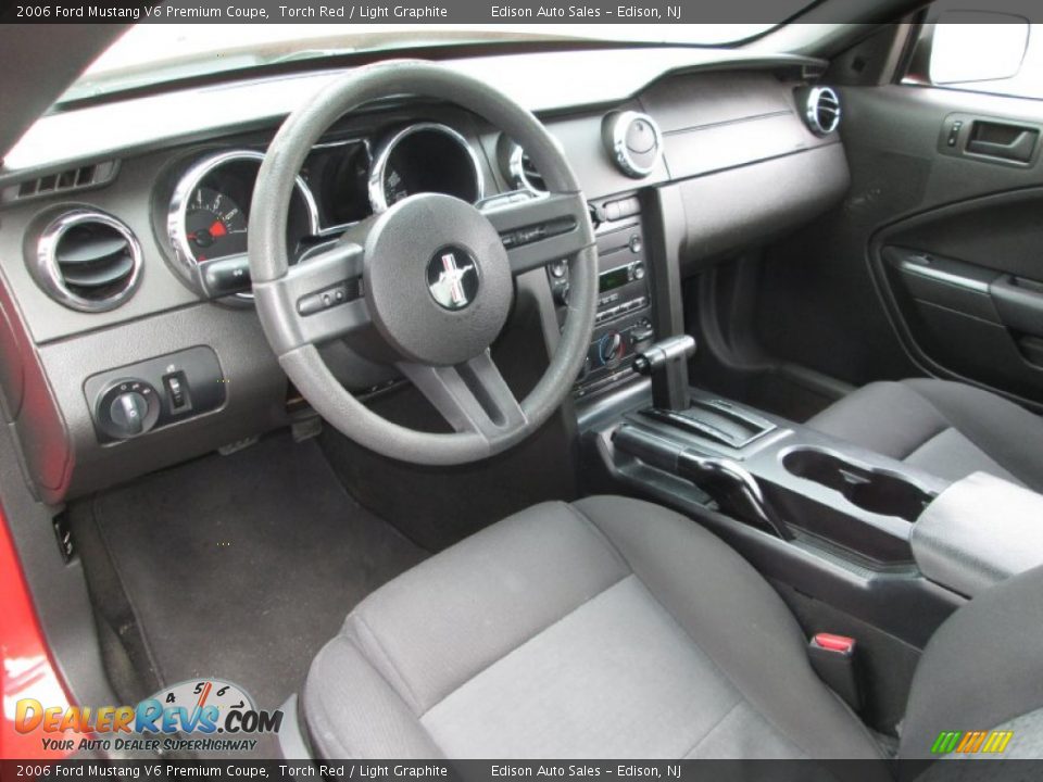 2006 Ford Mustang V6 Premium Coupe Torch Red / Light Graphite Photo #14