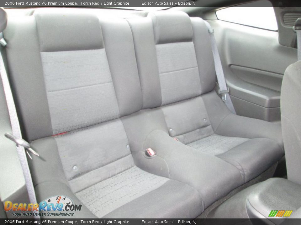 2006 Ford Mustang V6 Premium Coupe Torch Red / Light Graphite Photo #17