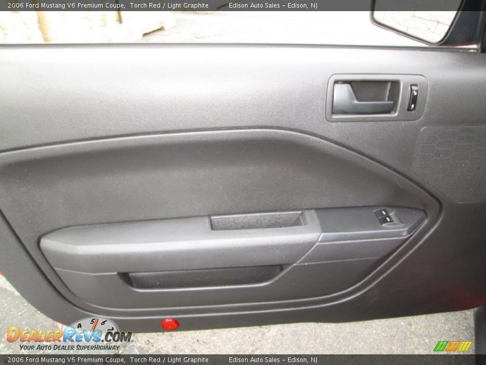 2006 Ford Mustang V6 Premium Coupe Torch Red / Light Graphite Photo #20
