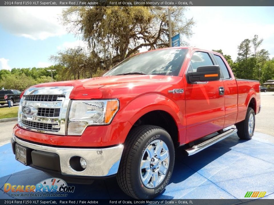 Front 3/4 View of 2014 Ford F150 XLT SuperCab Photo #1