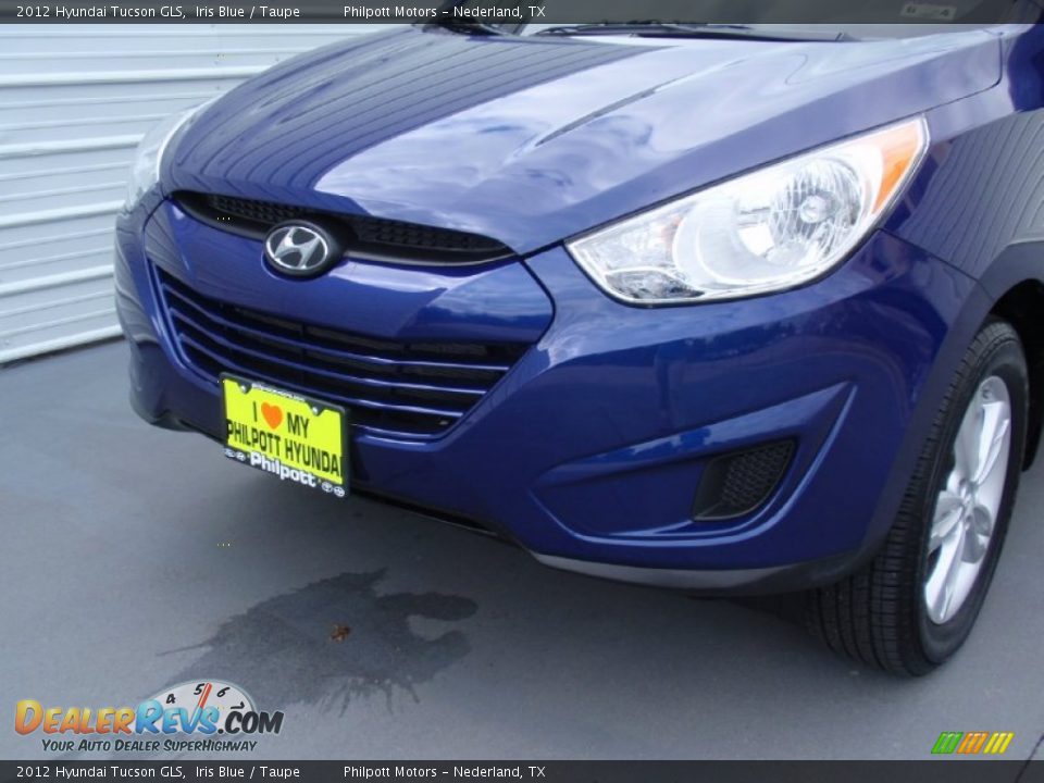 2012 Hyundai Tucson GLS Iris Blue / Taupe Photo #11