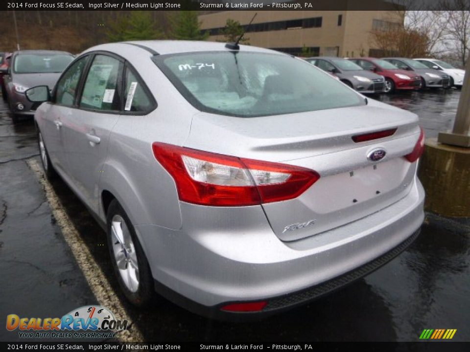 2014 Ford Focus SE Sedan Ingot Silver / Medium Light Stone Photo #4