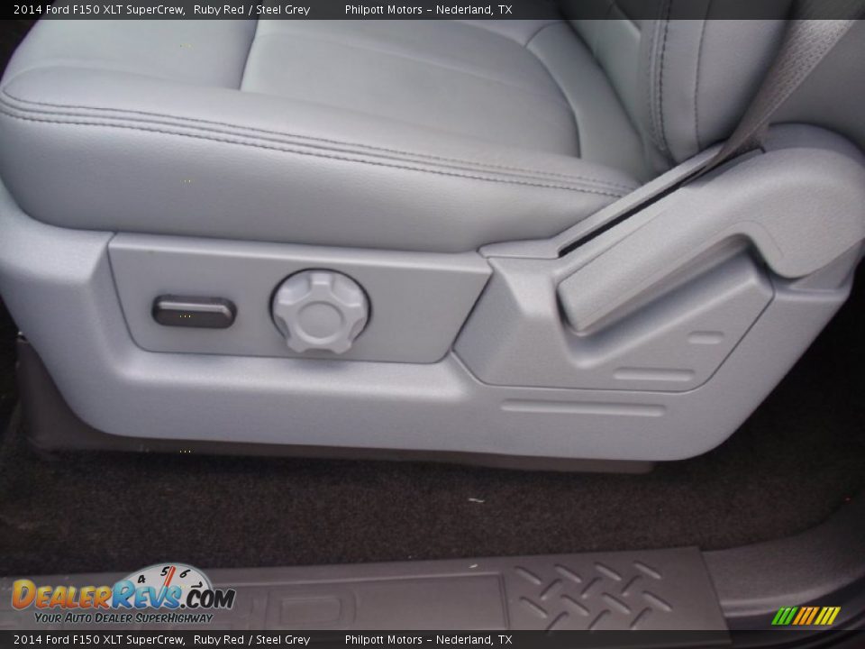 2014 Ford F150 XLT SuperCrew Ruby Red / Steel Grey Photo #30