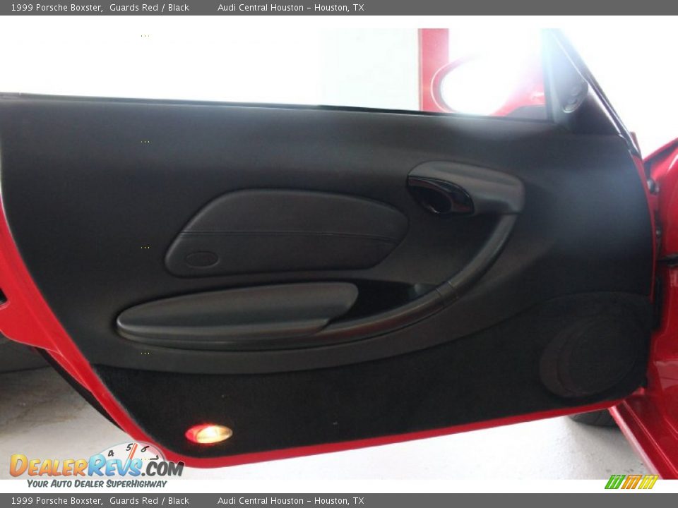 Door Panel of 1999 Porsche Boxster  Photo #15