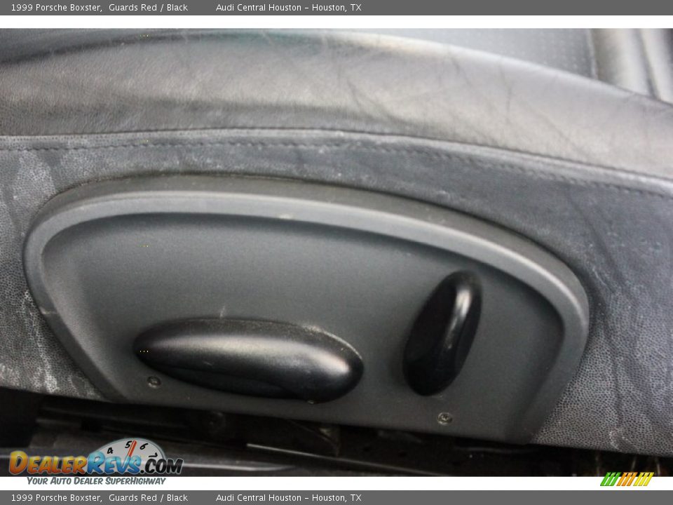 1999 Porsche Boxster Guards Red / Black Photo #16