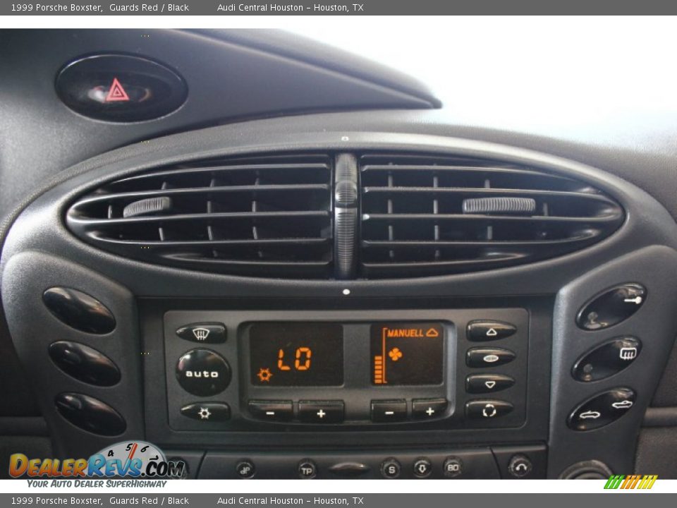 Controls of 1999 Porsche Boxster  Photo #21
