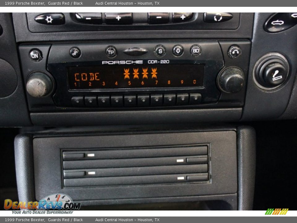 Controls of 1999 Porsche Boxster  Photo #22