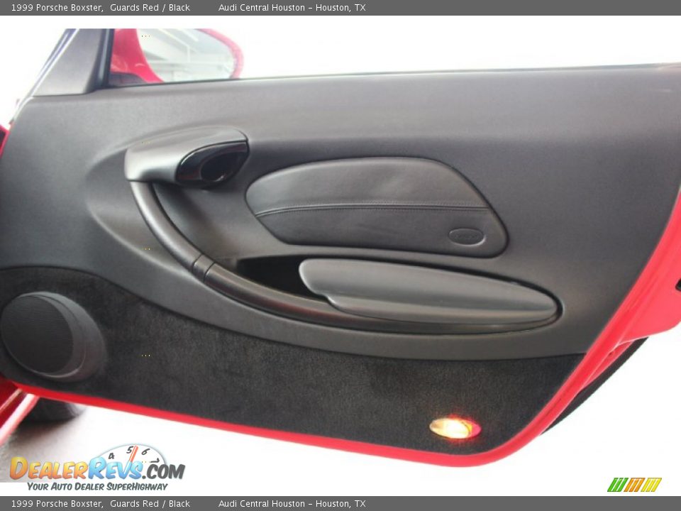 Door Panel of 1999 Porsche Boxster  Photo #26