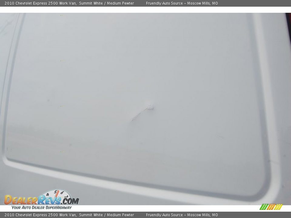 2010 Chevrolet Express 2500 Work Van Summit White / Medium Pewter Photo #15