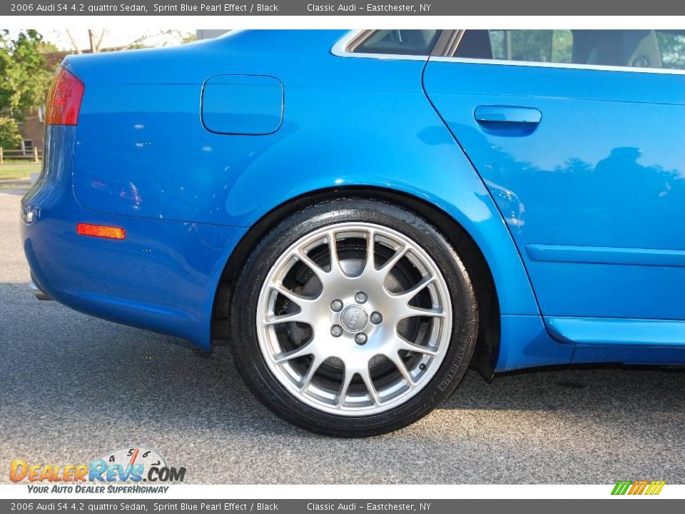 2006 Audi S4 4.2 quattro Sedan Sprint Blue Pearl Effect / Black Photo #6