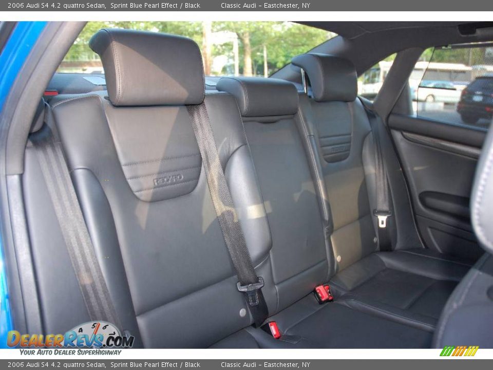 2006 Audi S4 4.2 quattro Sedan Sprint Blue Pearl Effect / Black Photo #21