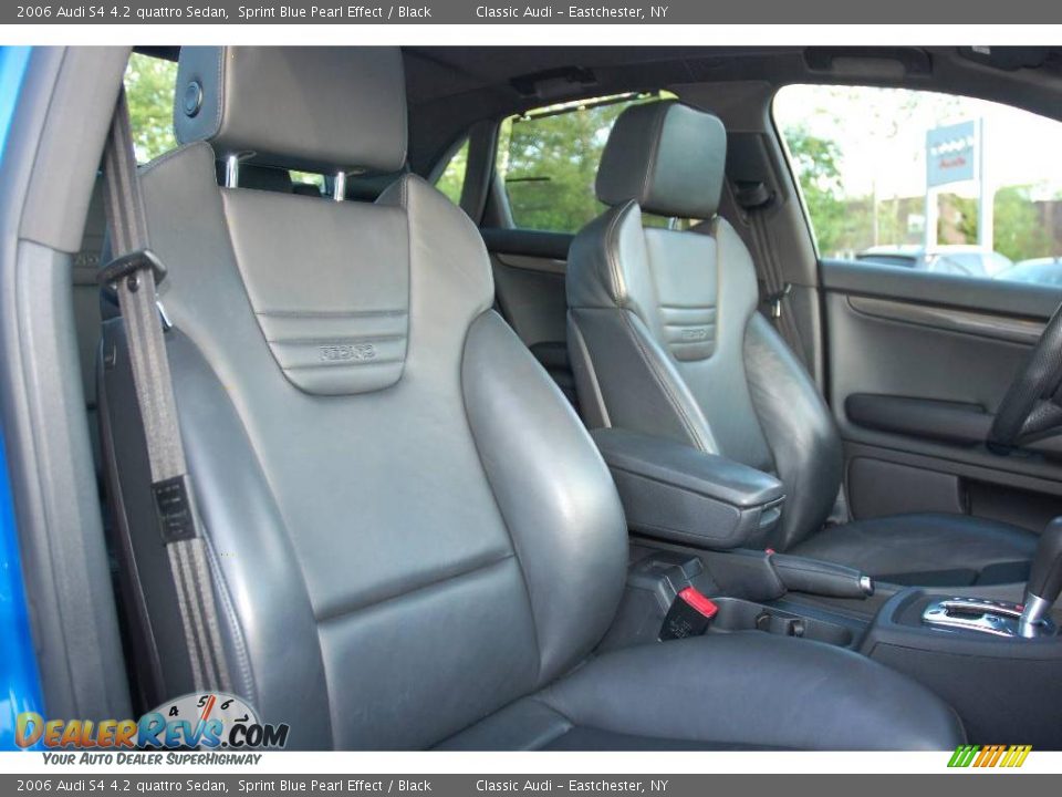 2006 Audi S4 4.2 quattro Sedan Sprint Blue Pearl Effect / Black Photo #24
