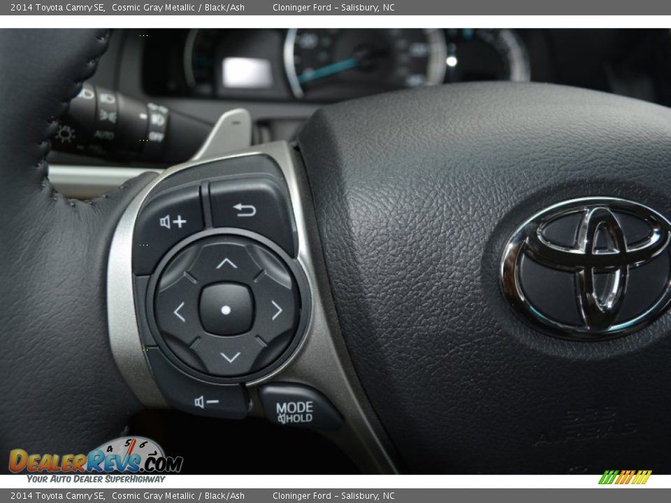 2014 Toyota Camry SE Cosmic Gray Metallic / Black/Ash Photo #18