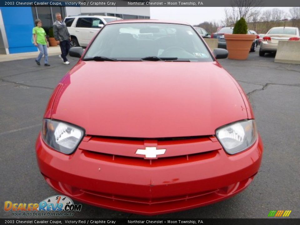 2003 Chevrolet Cavalier Coupe Victory Red / Graphite Gray Photo #6