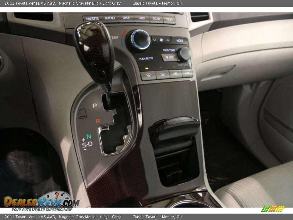2011 Toyota Venza V6 AWD Magnetic Gray Metallic / Light Gray Photo #14